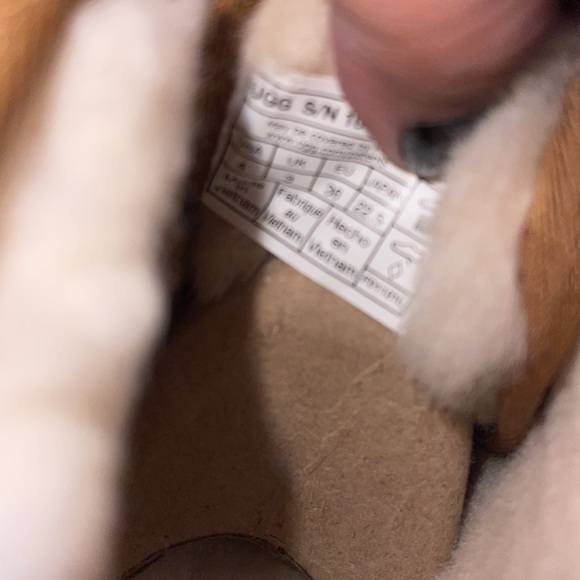 ✨NEW IN BOX✨ Ugg neumel boots - Picture 9 of 12